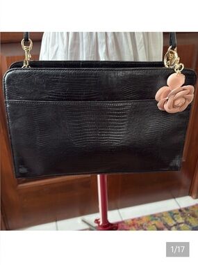 Robinson’s  leather Crossbody bag reptile/ croc imprint  black  gold tone HW EUC